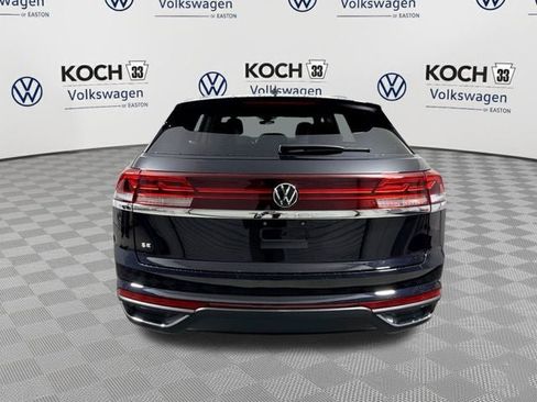 New 2026 Volkswagen Atlas Cross Sport SE image 8