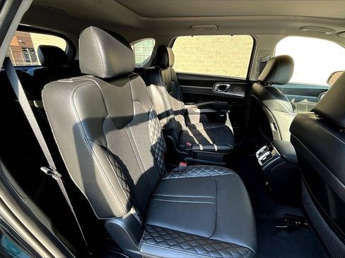 Used 2023 Kia Sorento SX image 26