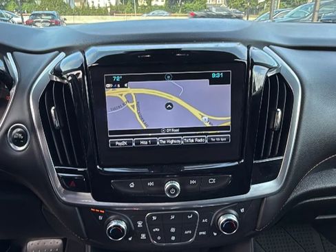 Used 2019 Chevrolet Traverse Premier image 20
