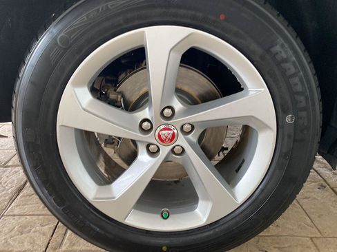 Used 2020 Jaguar F-PACE Premium AWD/4WD image 13
