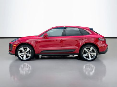 Certified 2026 Porsche Macan AWD/4WD image 2