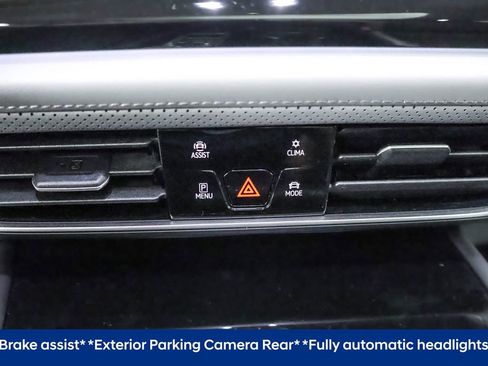 Used 2025 Volkswagen Atlas Peak Edition SE image 10