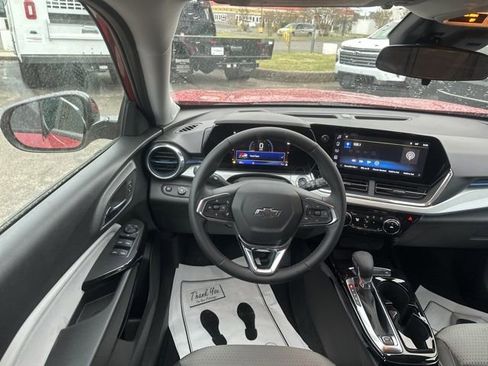 New 2026 Chevrolet Trax LT FWD image 26