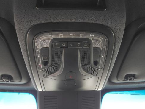 Used 2024 Mercedes-Benz Sprinter 2500 image 22
