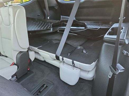Certified 2023 Kia Telluride EX w/ EX Captain's Chair Package AWD/4WD image 24