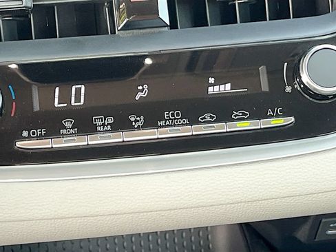 Used 2026 Toyota Corolla LE FWD image 15