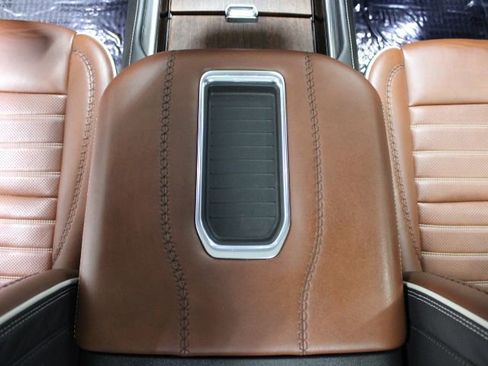 Used 2023 GMC Yukon Denali Ultimate image 32