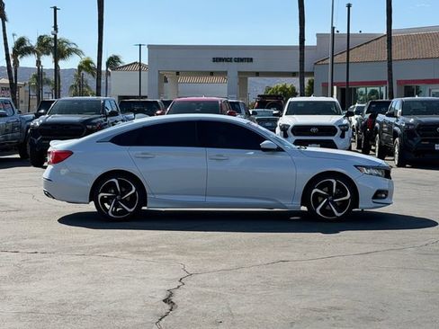 Used 2018 Honda Accord Sport image 4