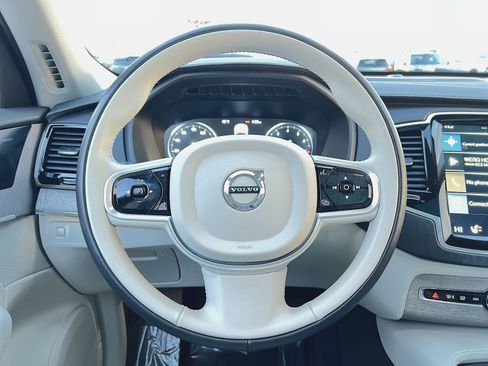 Certified 2022 Volvo XC90 T6 Inscription w/ Climate Package image 16