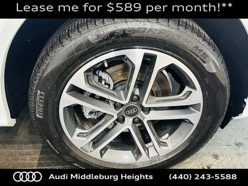 Certified 2025 Audi Q5 Premium w/ Convenience Package image 32