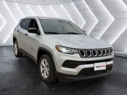 Used 2024 Jeep Compass Sport AWD/4WD image 1