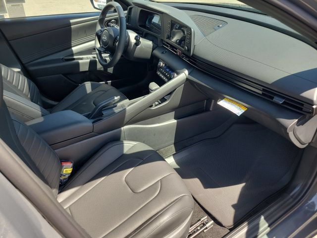 New 2026 Hyundai Elantra SEL Sport FWD image 21