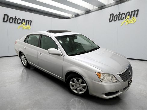 Used 2008 Toyota Avalon XLS image 14