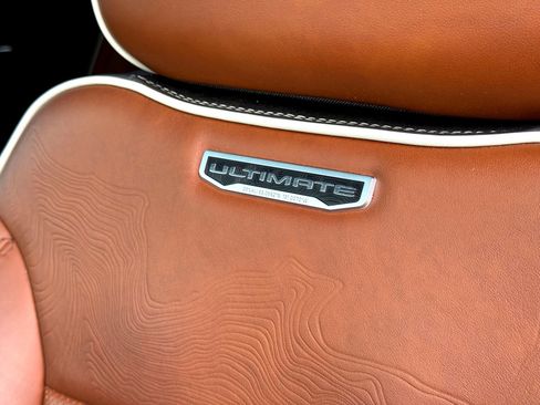 Used 2024 GMC Sierra 2500 Denali Ultimate image 16