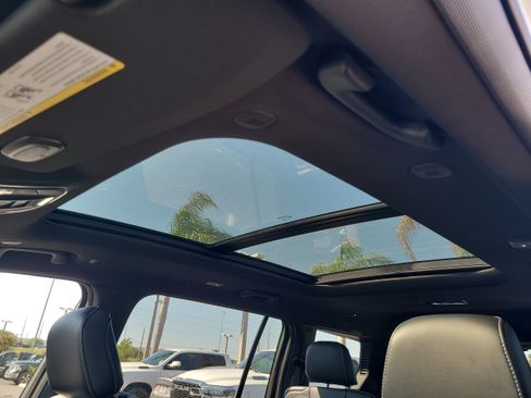 New 2026 Jeep Grand Cherokee L Limited AWD/4WD image 15