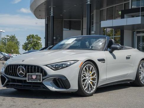 Used 2022 Mercedes-Benz SL 55 AMG 4MATIC w/ Driver Assistance Package image 7
