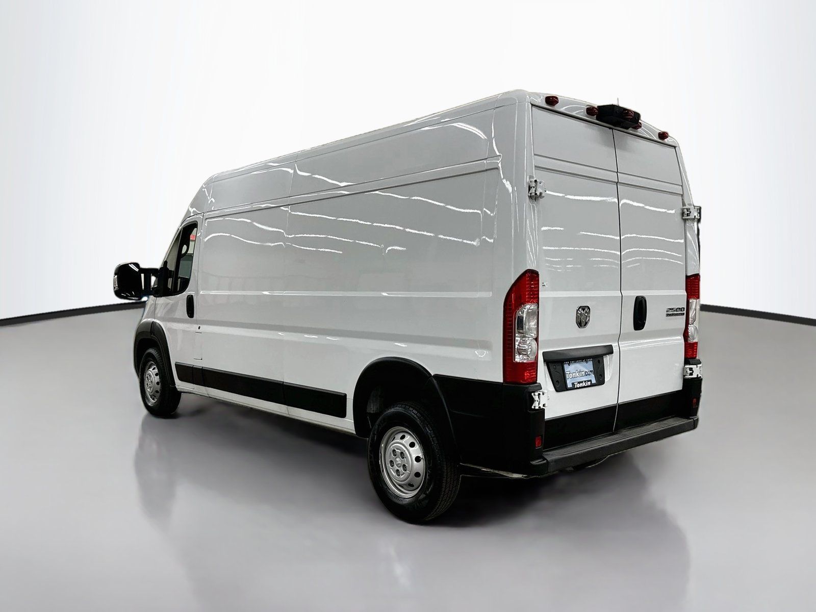 Used 2023 RAM ProMaster 2500 FWD image 5