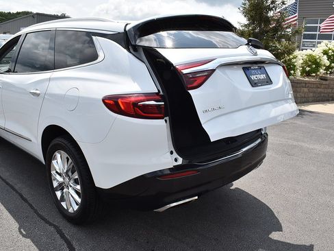 Used 2018 Buick Enclave Premium w/ Trailering Package AWD/4WD image 27