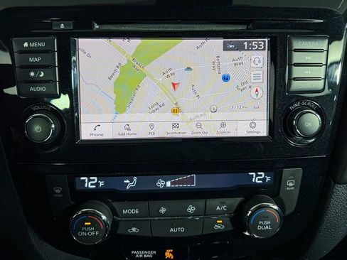 Used 2020 Nissan Rogue SL image 17