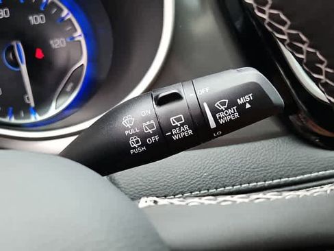 New 2026 Chrysler Pacifica Select AWD/4WD image 25