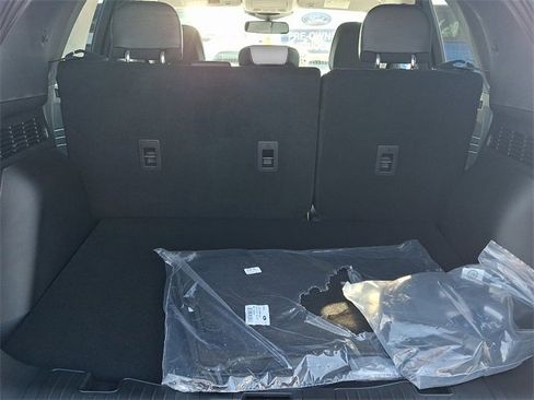 New 2025 Ford Escape SE w/ PHEV Premium Package image 16