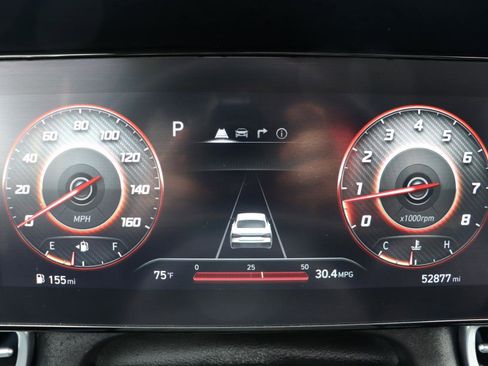 Used 2024 Hyundai Elantra Limited image 26