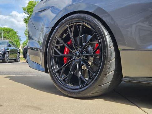 Used 2021 Ford Mustang Shelby GT500 w/ Technology Package image 14