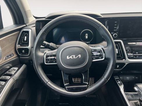 Used 2022 Kia Sorento SX Prestige image 12