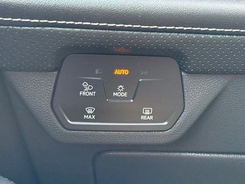 Used 2026 Volkswagen Atlas SE AWD/4WD image 21