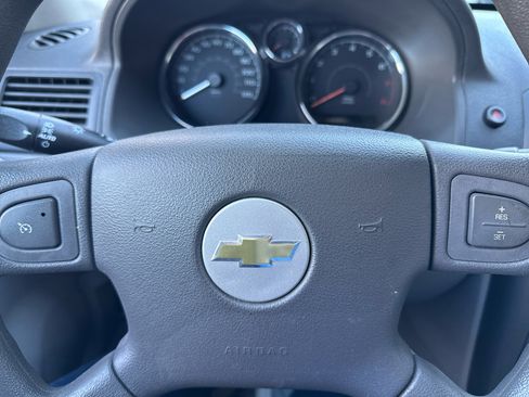 Used 2005 Chevrolet Cobalt LS image 38
