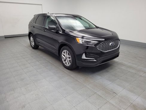 Used 2023 Ford Edge SEL image 13
