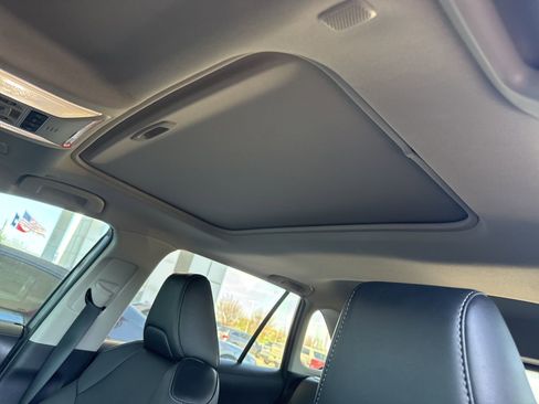 Used 2023 Toyota RAV4 XLE Premium image 13