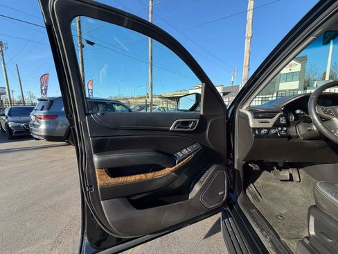 Used 2018 GMC Yukon XL Denali w/ Open Road Package image 20