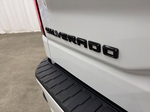 Used 2022 Chevrolet Silverado 1500 RST image 25