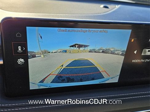 Used 2023 Genesis G70 2.0T image 21