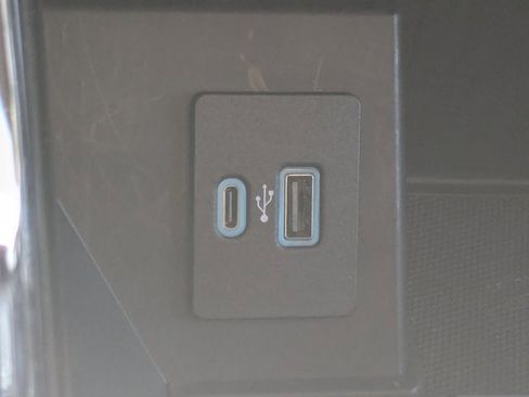 Certified 2022 Ford F150 Lariat image 22