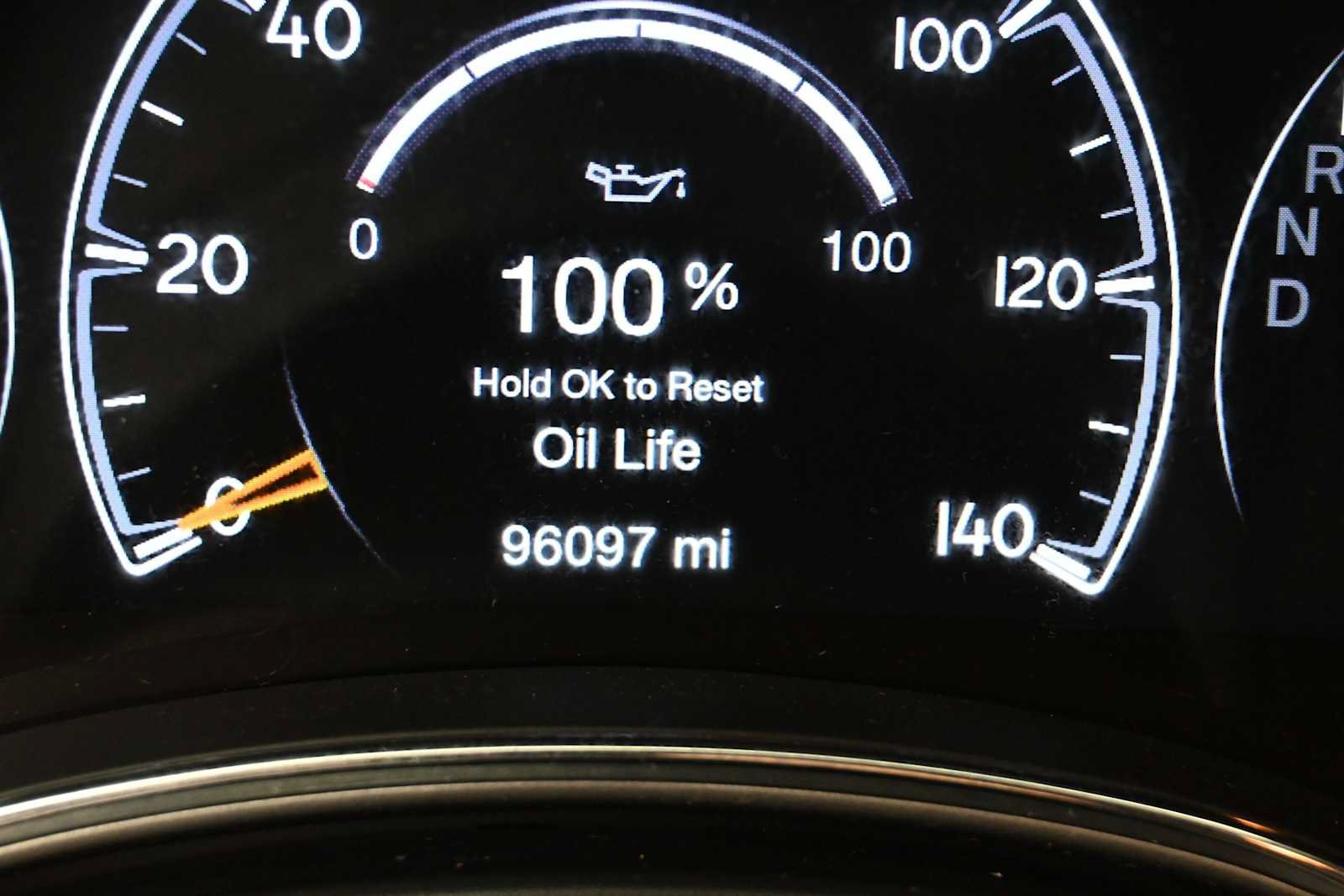 Used 2019 Jeep Grand Cherokee Limited w/ Trailer Tow Group IV AWD/4WD image 19