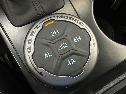 Certified 2025 Ford Bronco Badlands AWD/4WD image 35