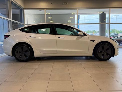 Used 2023 Tesla Model 3 Standard Range RWD image 7