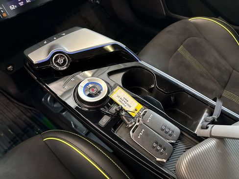 Certified 2023 Kia EV6 GT AWD/4WD image 21