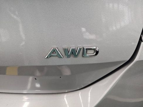 Used 2020 Nissan Rogue S AWD/4WD image 40