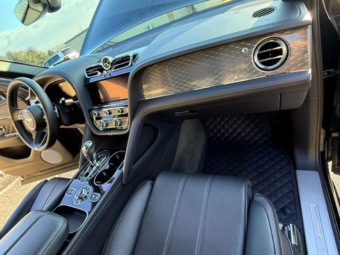 Used 2022 Bentley Bentayga Speed image 18