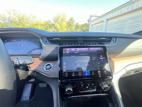 Used 2023 Jeep Grand Cherokee Summit w/ MOPAR Finishing Package image 16