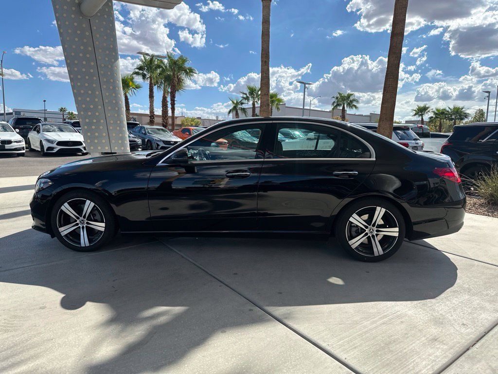 Used 2025 Mercedes-Benz C 300 4MATIC Sedan image 2