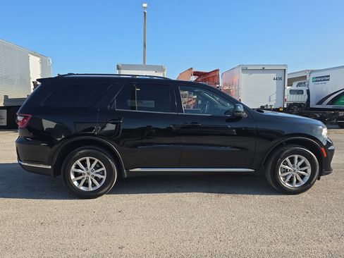 Used 2023 Dodge Durango SXT AWD/4WD image 8