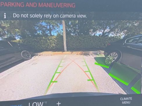 Certified 2023 BMW i4 eDrive35 w/ Premium Package image 6