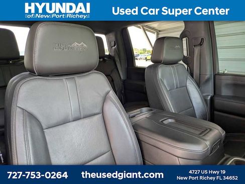 Used 2020 Chevrolet Silverado 3500 High Country w/ Technology Package AWD/4WD image 6
