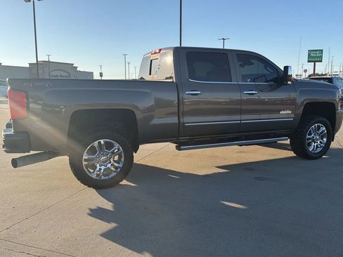 Used 2015 Chevrolet Silverado 2500 High Country w/ Duramax Plus Package AWD/4WD image 26