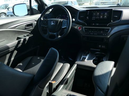 Used 2023 Honda Passport EX-L image 24
