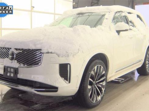 Certified 2025 Volvo XC90 B5 Plus image 1